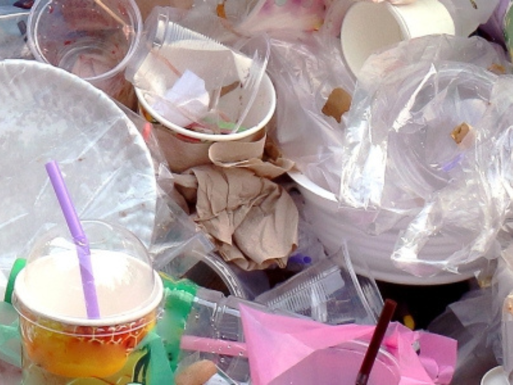 Das neue Verpackungsgesetz 2023 - Mehrweggeschirr für weniger Abfall